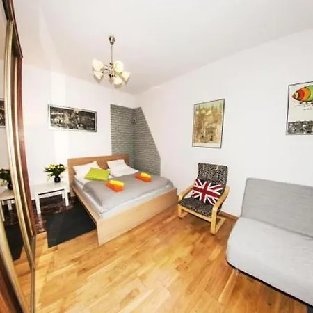 Homely Grey Old Town Apartamento *
